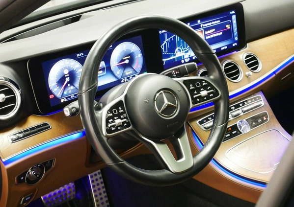 Mercedes-Benz Klasa E cena 139900 przebieg: 117000, rok produkcji 2019 z Libiąż małe 781